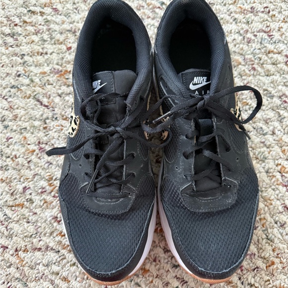 Nike Women's Black and Leopard Print Sneakers - Picture 7 of 8